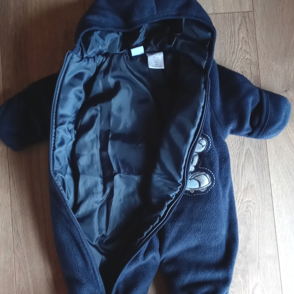 Disney baby Mickey Mouse fleece bunting - Picture 7 of 9